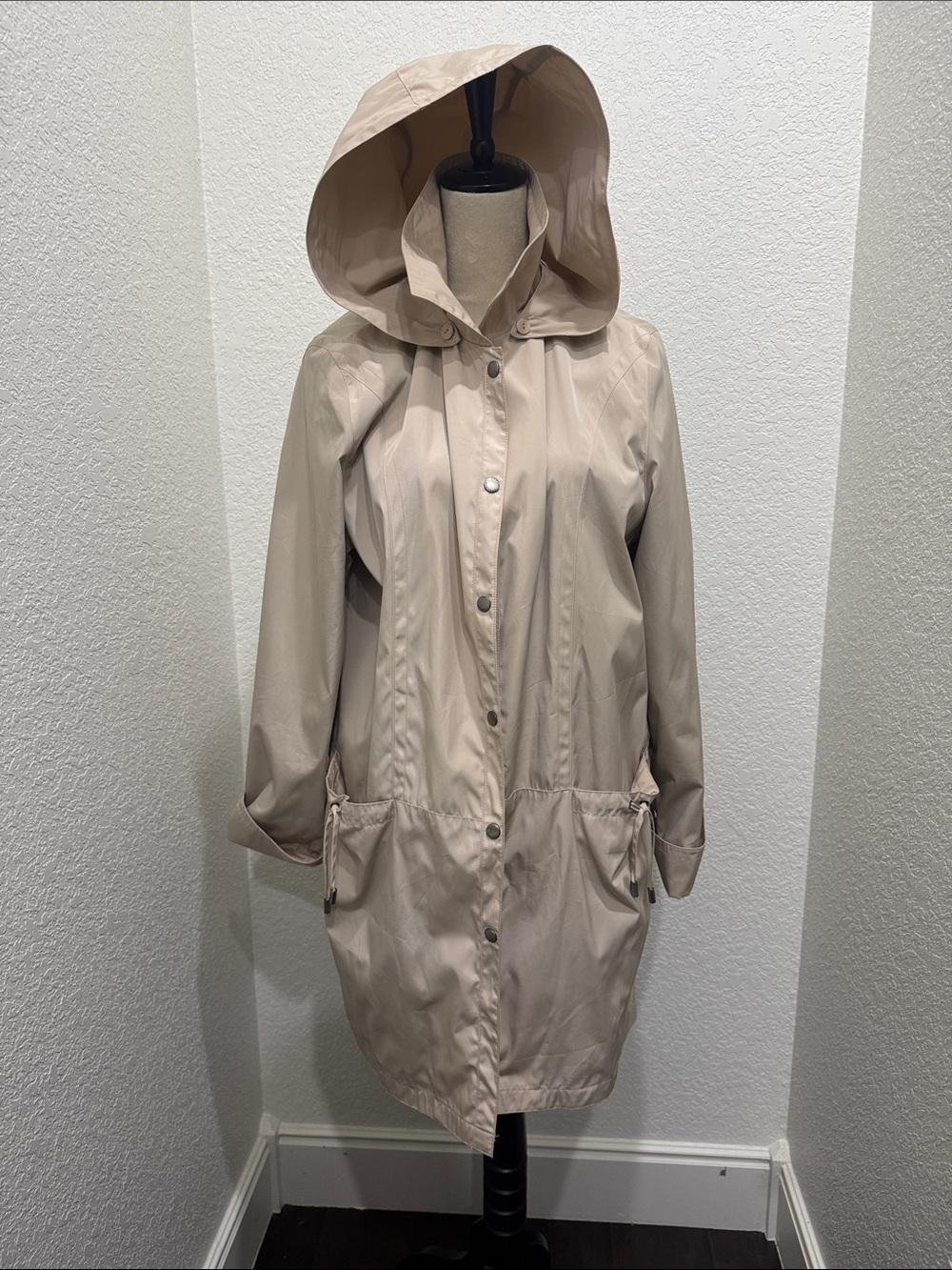 Dana Buchman Light Taupe Hooded Trench Coat